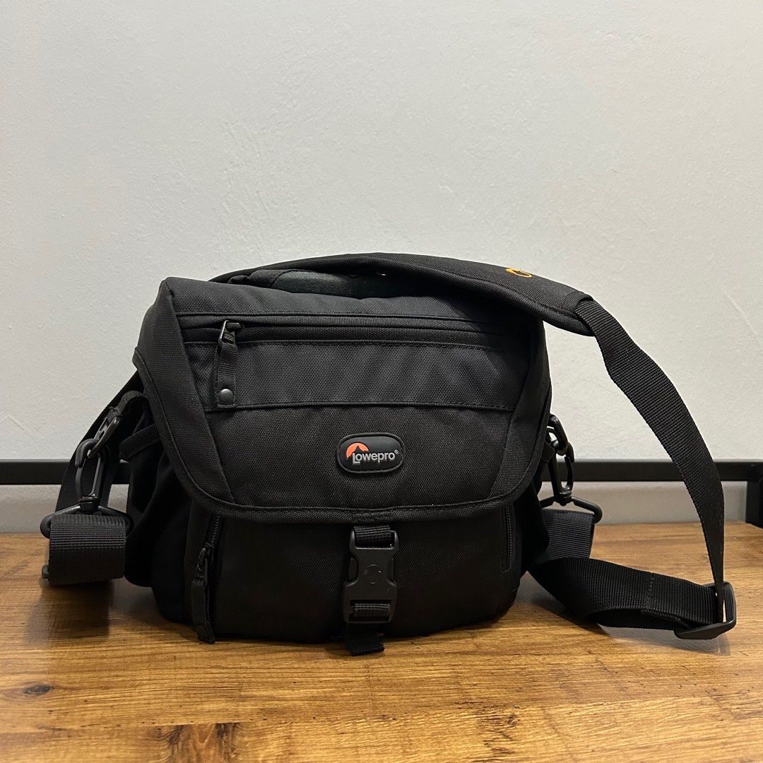 Lowepro nova 160 aw store
