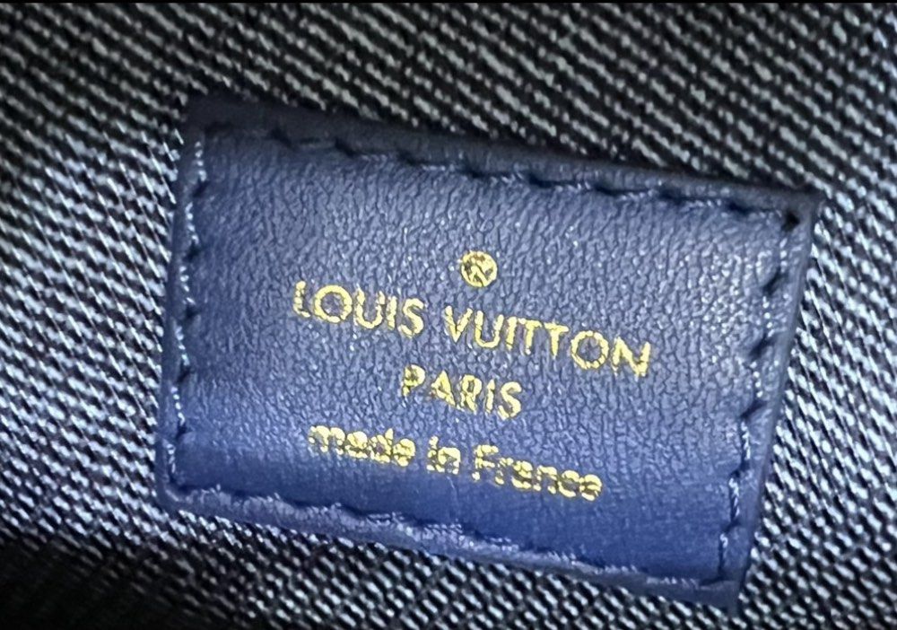 LV Bag Louis Vuitton Coussin PM Denim Bleu With Removal Chain Shoulder  Carry Wide Textile Crossbody Adjustable Strap, Luxury, Bags & Wallets on  Carousell