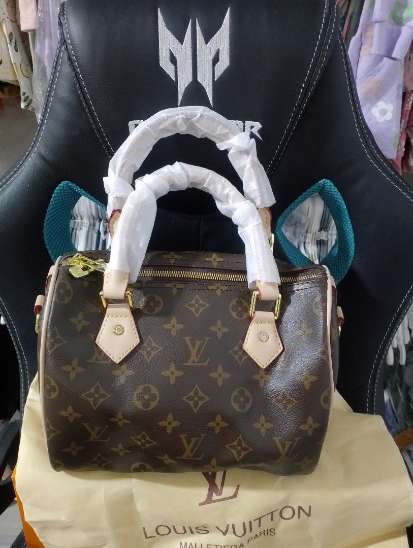 Lv cp sling bag (TOP GRADE)