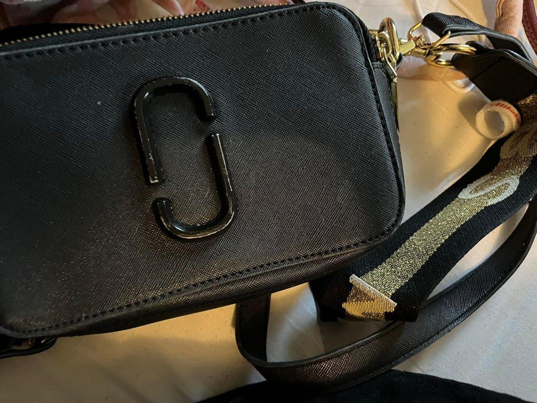 Marc Jacobs camera bag, Luxury, Bags & Wallets on Carousell
