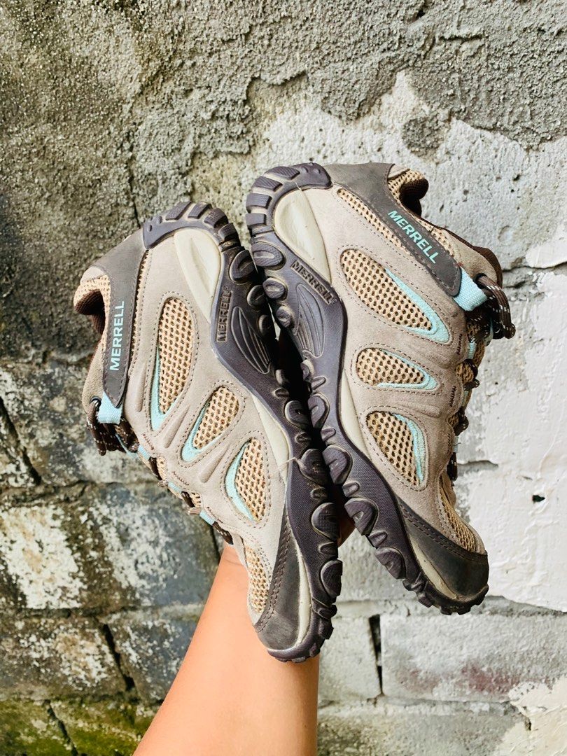 Merrell Yokota 2 Hiking Shoes | Size 8 womens / 25cm