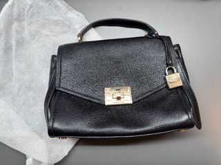 （分類：）位於 。 由 eakkk 提交（商品編號 1263059660，圖片 1）。簡介： 。
