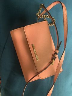 Michael Kors Hamilton Bag, Luxury, Bags & Wallets on Carousell