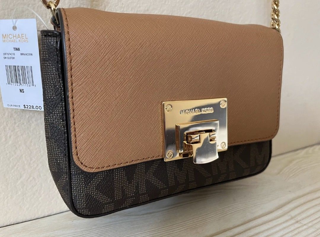 Michael kors tina clutch top