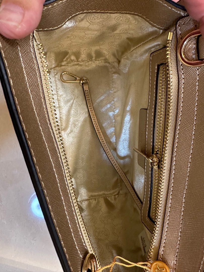 Gold bag top sale