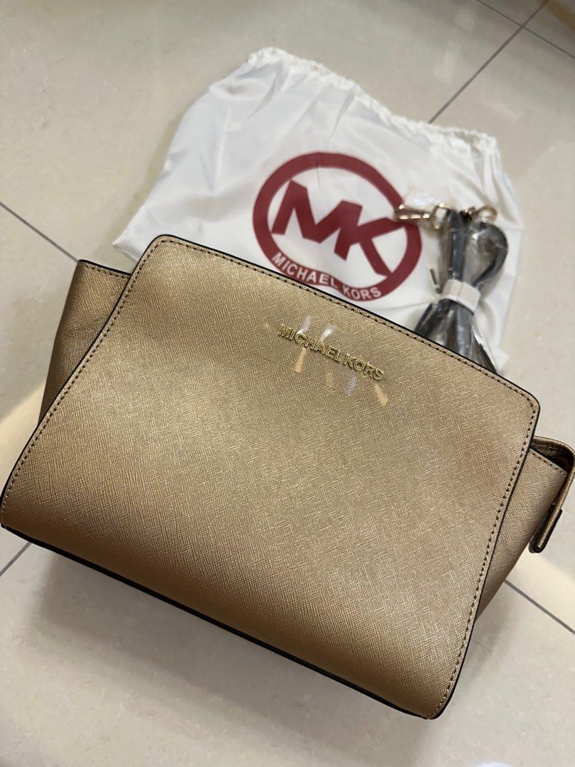 Gold bag top sale