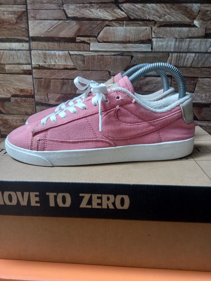Nike Blazer Low LX Pale Ivory Pink, Fesyen Wanita, Sepatu di Carousell