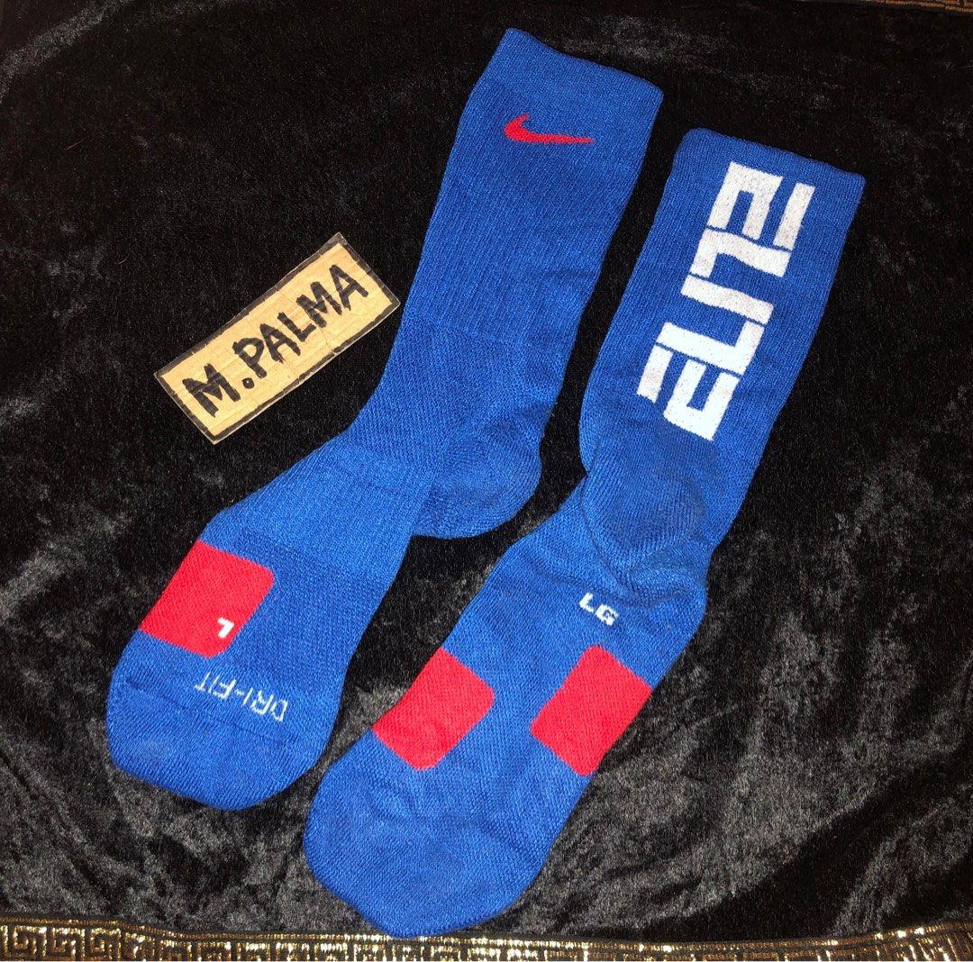 Nike elite socks medium to large Men s Fashion Watches Accessories Socks on Carousell