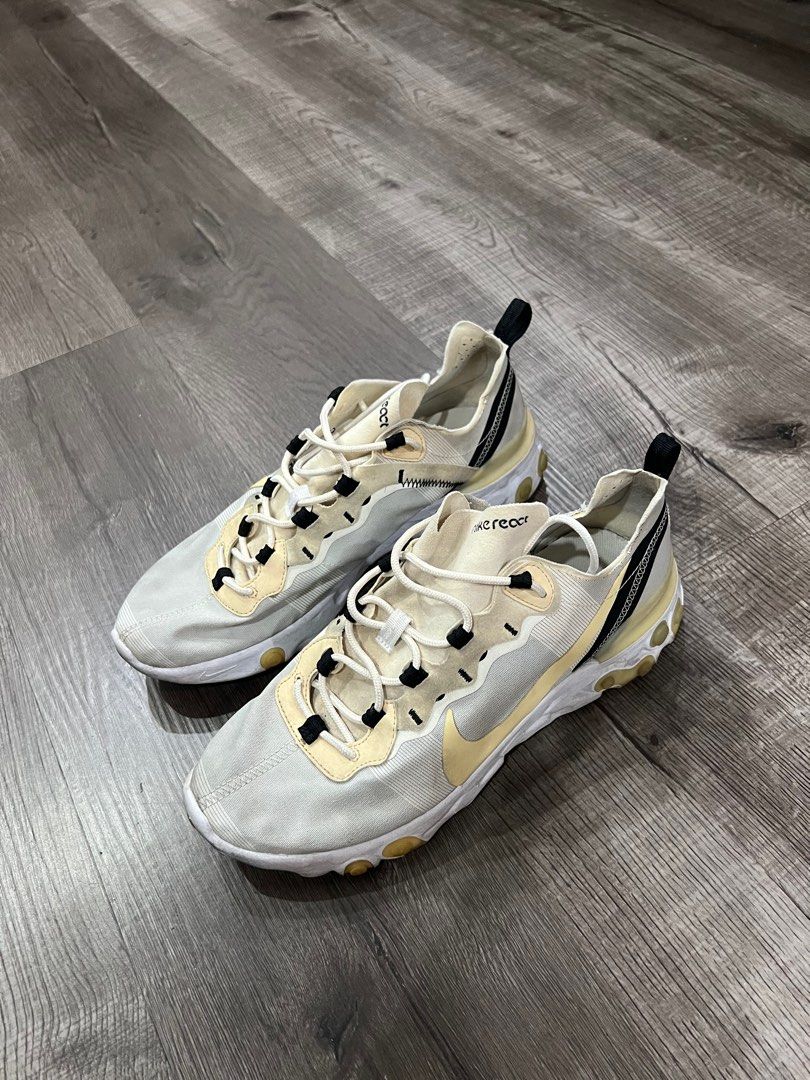 Nike react (Category: Sneakers) located in Singapore. Submitted by dheebikes (Listing ID 1263104310, Image 1). Description: .