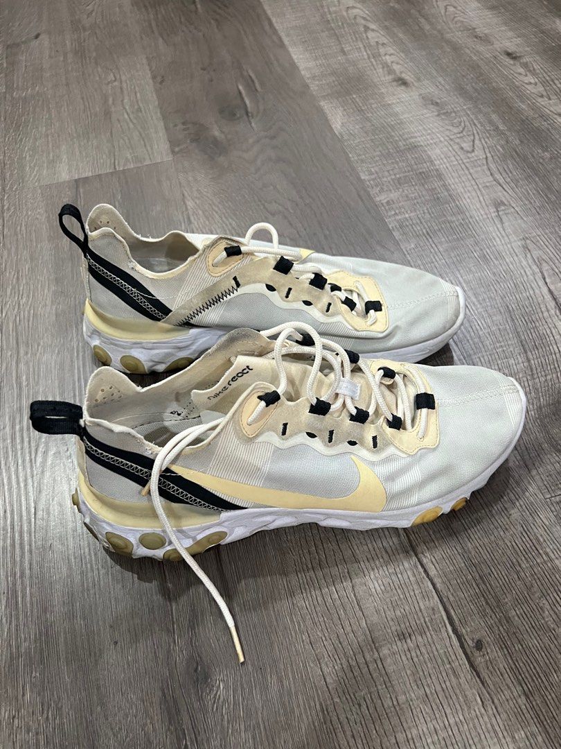 Nike react (Category: Sneakers) located in Singapore. Submitted by dheebikes (Listing ID 1263104310, Image 2). Description: .