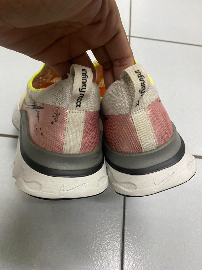 Nike React Infinity Run Platinum Tint Pink Blast (Category: Sneakers) located in Pasig City. Submitted by bootsoftravel_ph (Listing ID 1263181364, Image 2). Description: Nike React Infinity Run Platinum Tint Pink Blast Used - Good FOR SALE No box Issue: No laces/Replaced Very Good condition Price 2,500 size 9us Can do meetups; Pasig, Mandaluyong, Marikina, Manila, Taguig, Taytay, Cainta *Could also do shipping(lalamove) Jrs. Lbc.