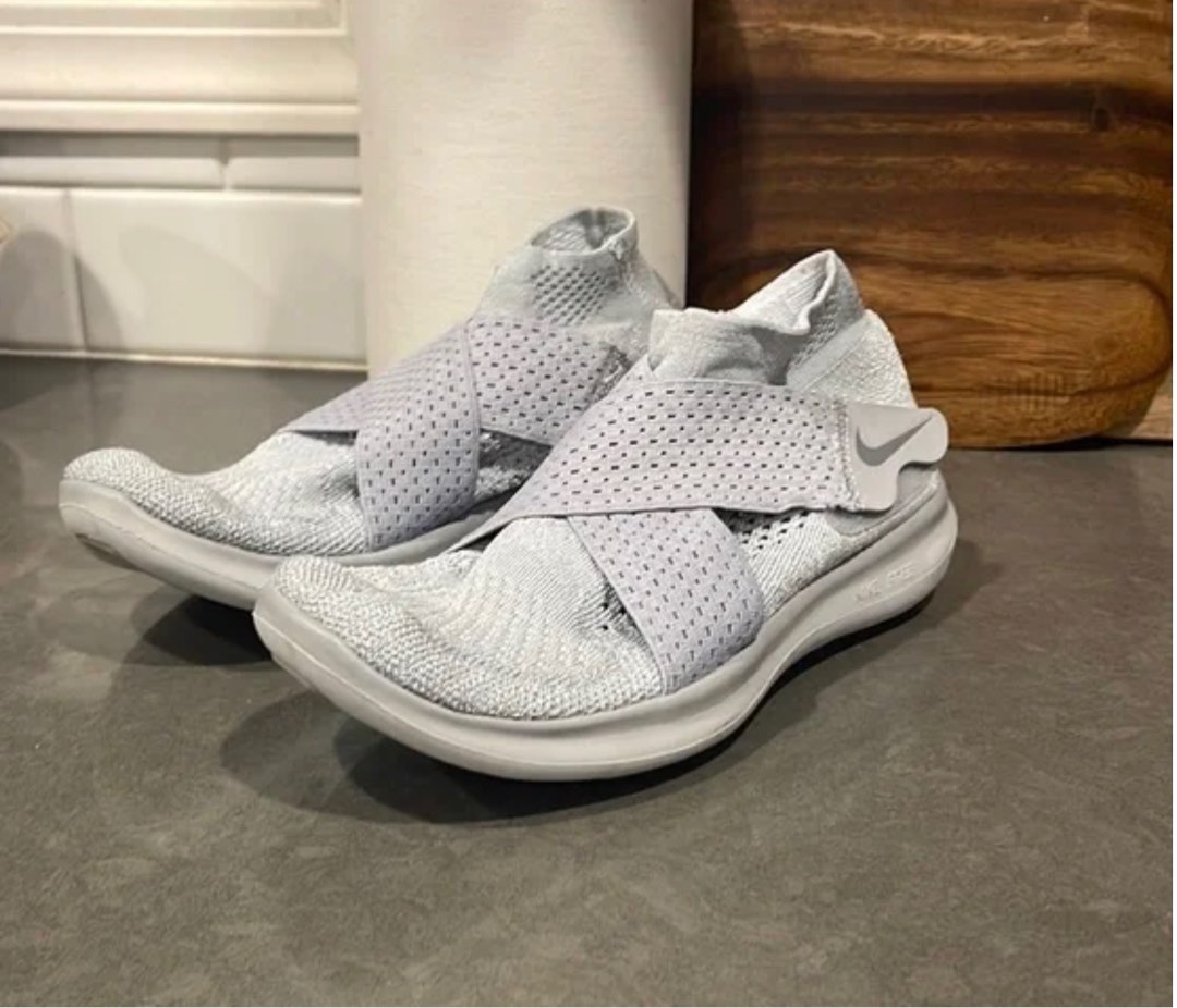 nike flyknit velcro womens