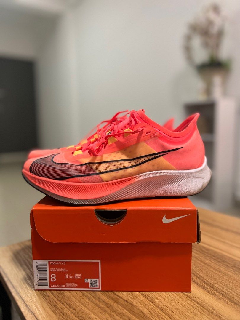 NIKE ZOOM FLY 3