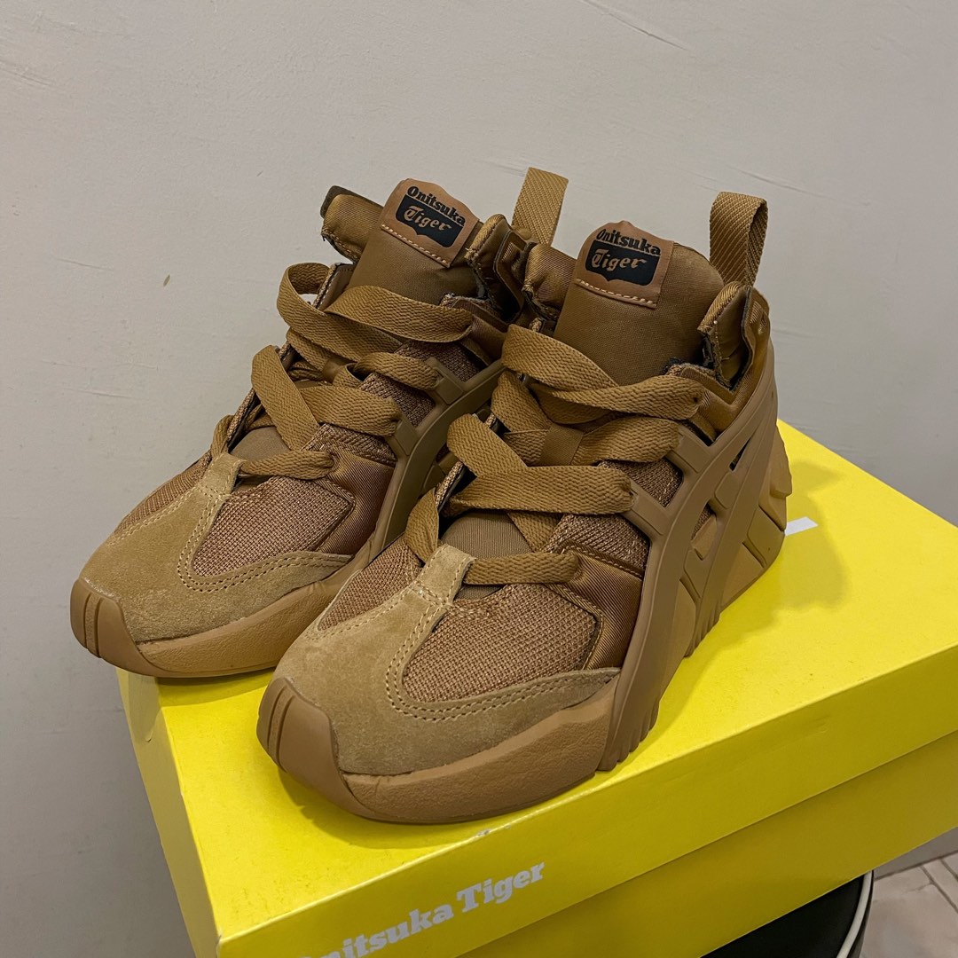 Onitsuka Tiger Big Logo Trainer Puffed Shoes Women s Fashion Footwear onitsuka-tiger-big-logo-trainer-puffed-shoes-women-s-fashion-footwear
