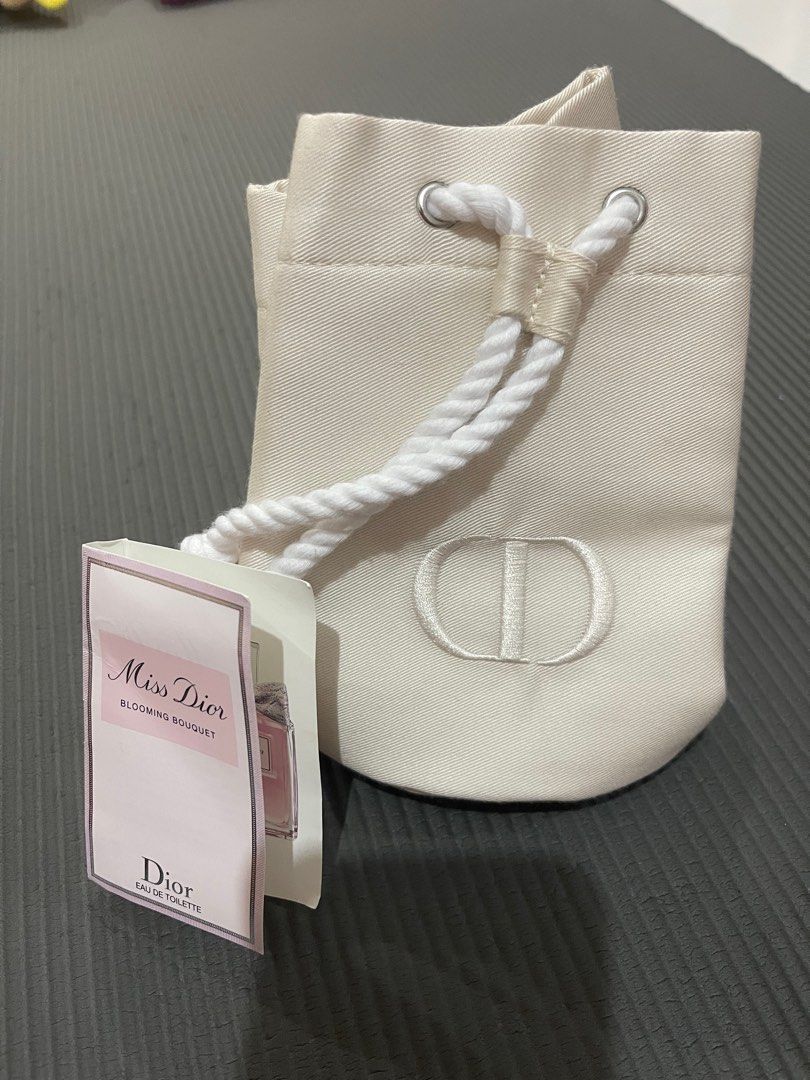 AUTHENTIC CHRISTIAN DIOR Satchel Make Up Beg Valentine s Day Limited Edition