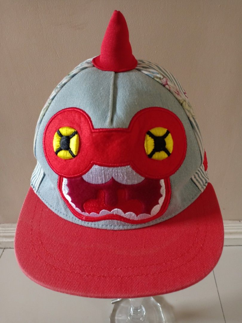 Original Elstinko Rusty Cap Adult (Category: Caps & Hats) located in Binangonan. Submitted by stufflikedat (Listing ID 1263077709, Image 1). Description: Original ELSTINKO RUSTY snapback cap adjustable adult size in very good condition all embroidery, tags complete for 600 Add for shipping.