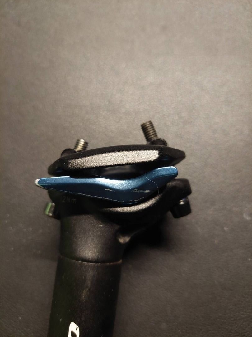 Oval concepts outlet 300 seatpost