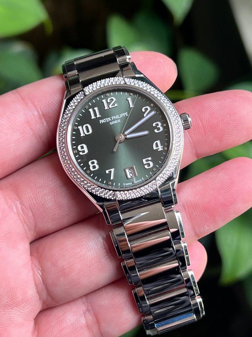 Patek philippe 7300 best sale price
