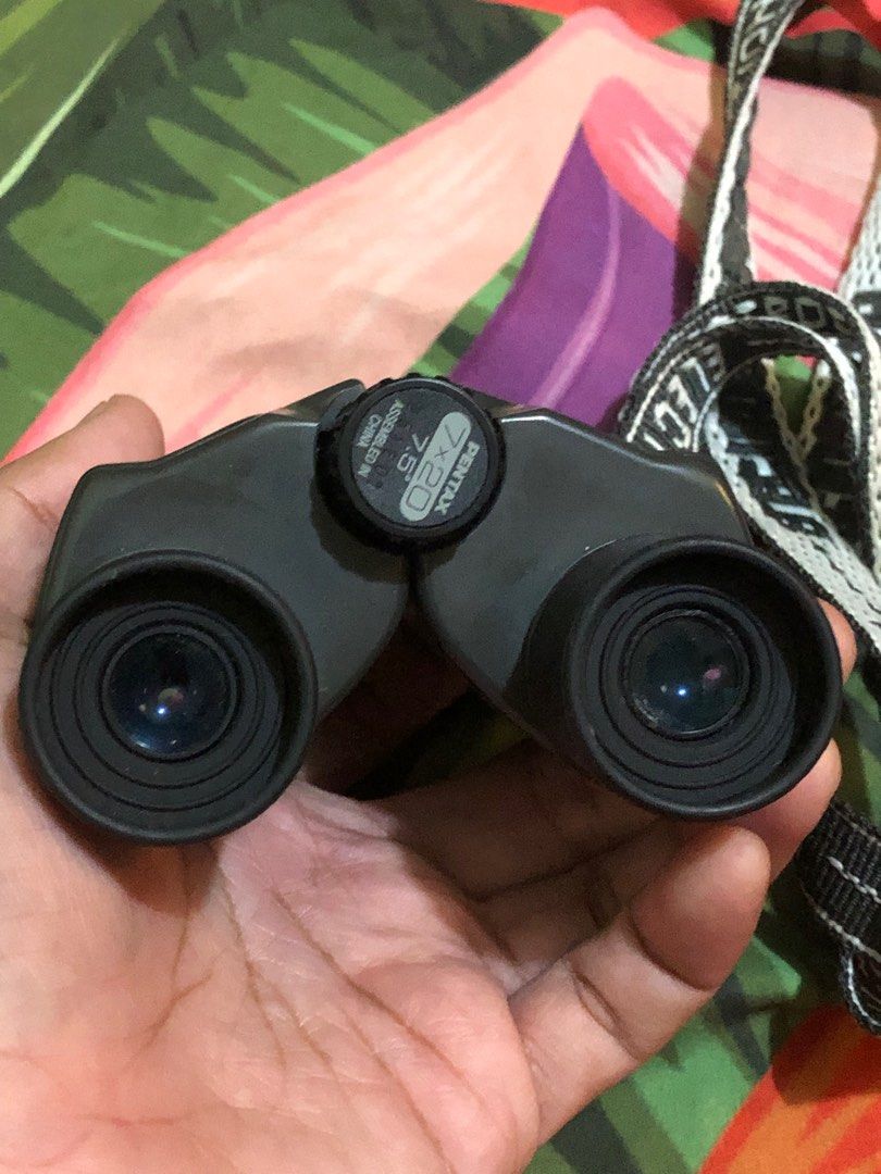 Pentax Jupiter 7x20 7.5 travel binoculars Sports Equipment