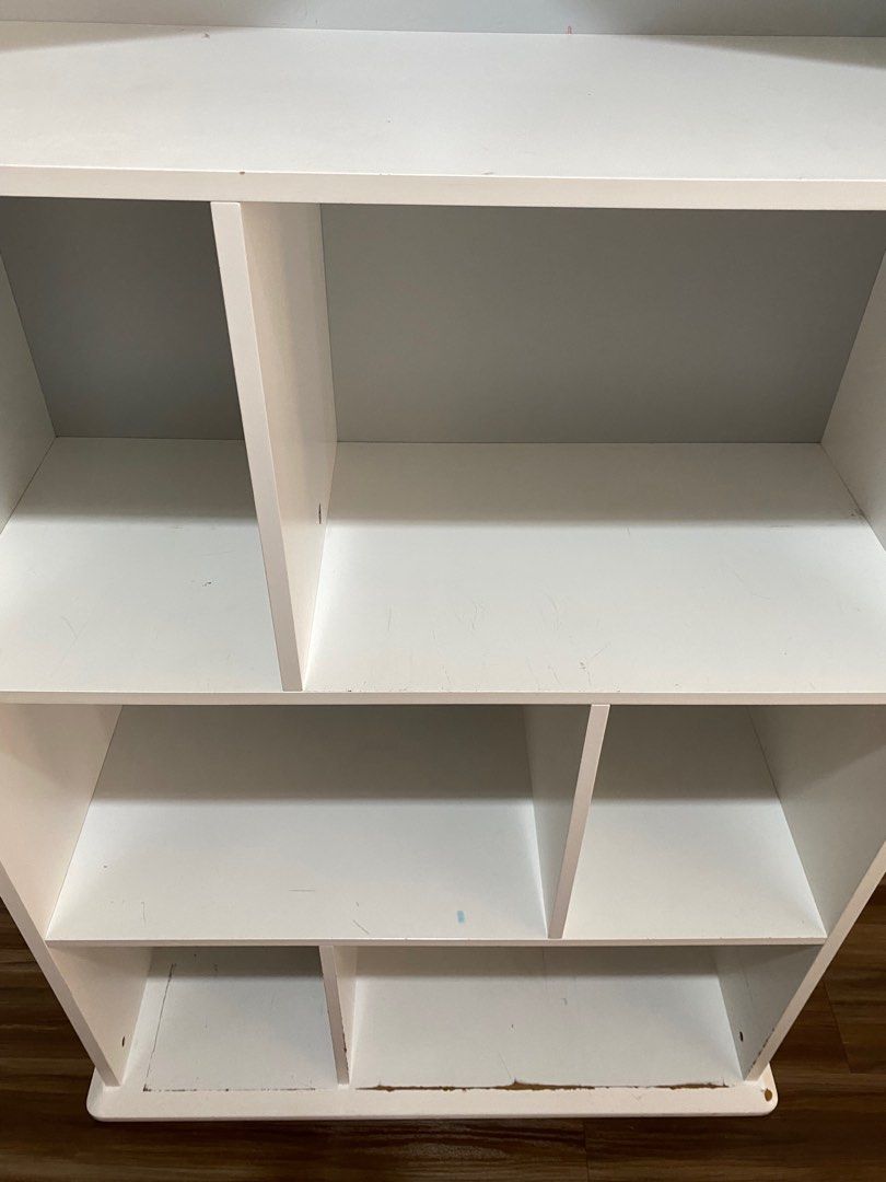 Townhouse bookcase top