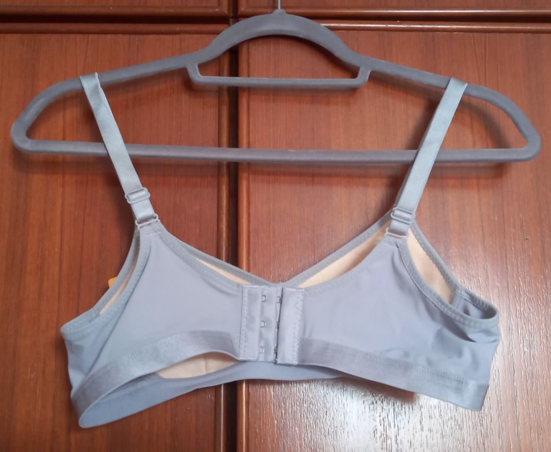 https://media.karousell.com/media/photos/products/2023/10/31/pink__blue_bras_for_sale_1698739477_3f414995_progressive