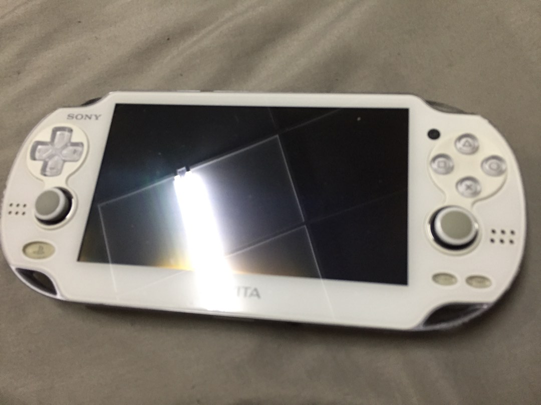 Modded PS Vita 1000 OLED Henkaku + 32GB Card, Video Gaming, Video Game