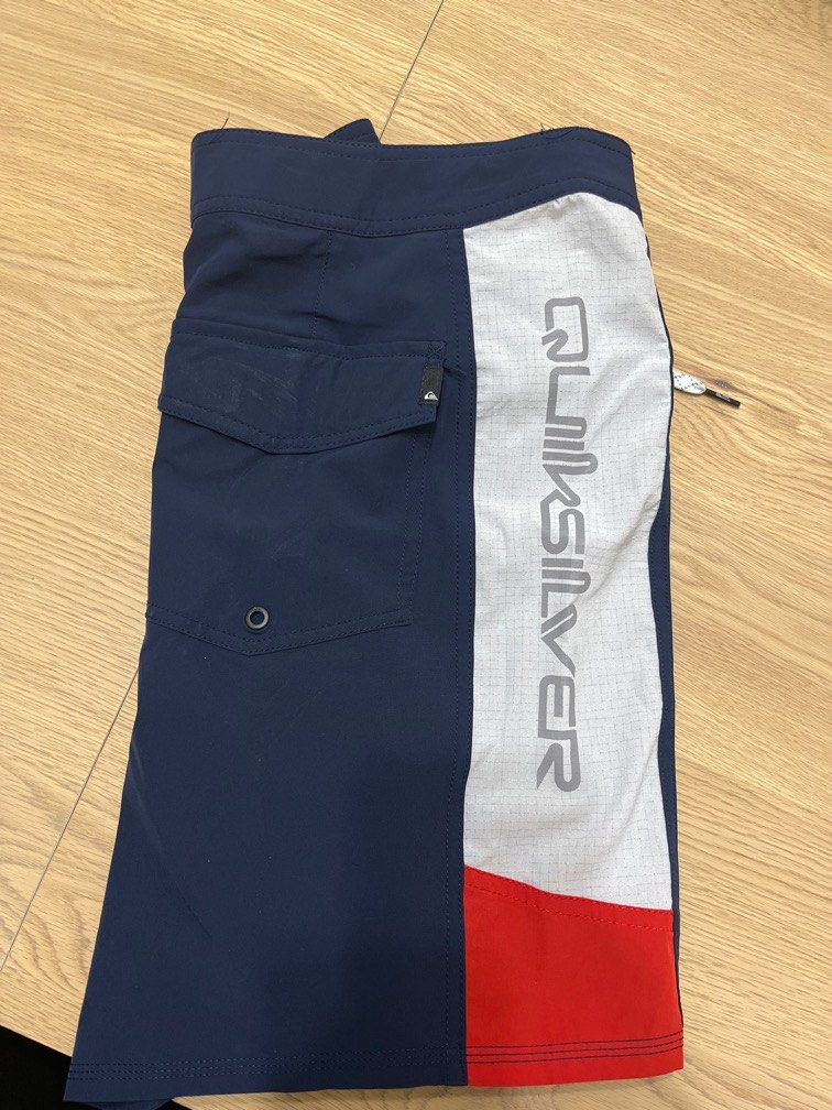 Quicksilver Board Shorts Size 34 36 Men s Fashion Bottoms