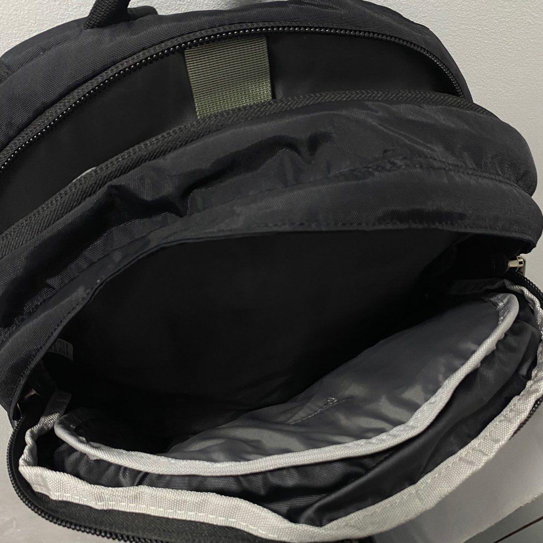 Router Transit | Old Model TNF, Men's Fashion, Bags, Backpacks on Carousell