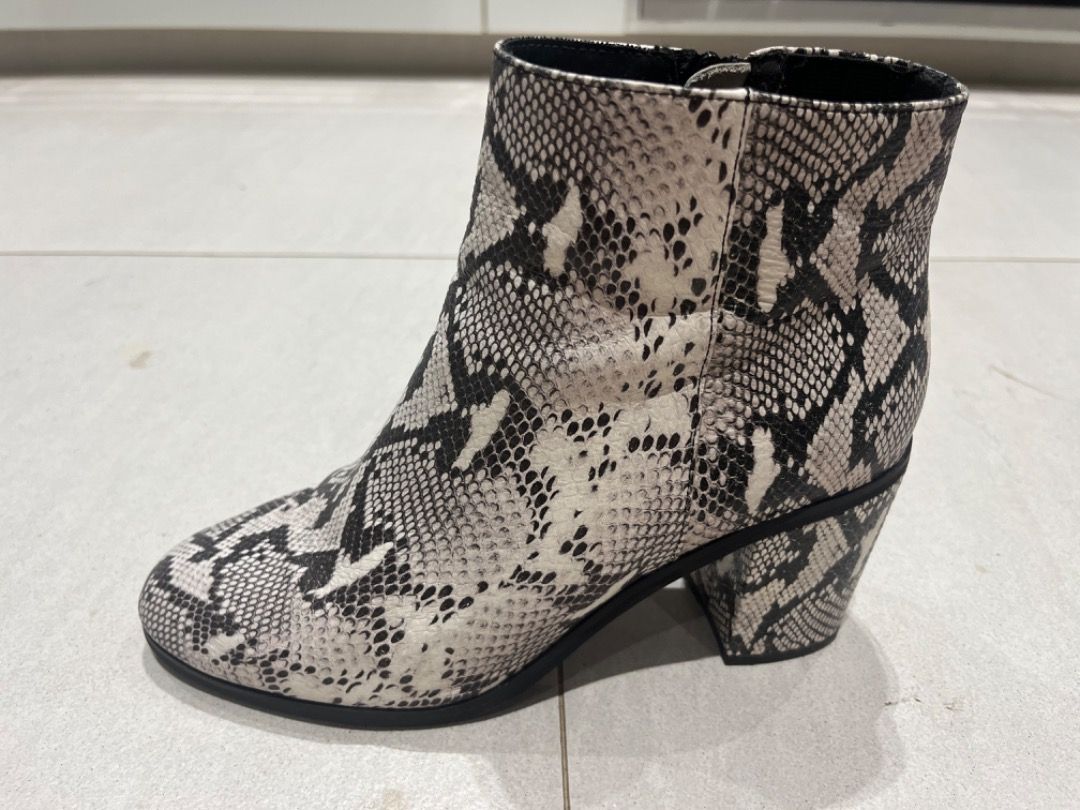 Seychelles snakeskin boots hotsell