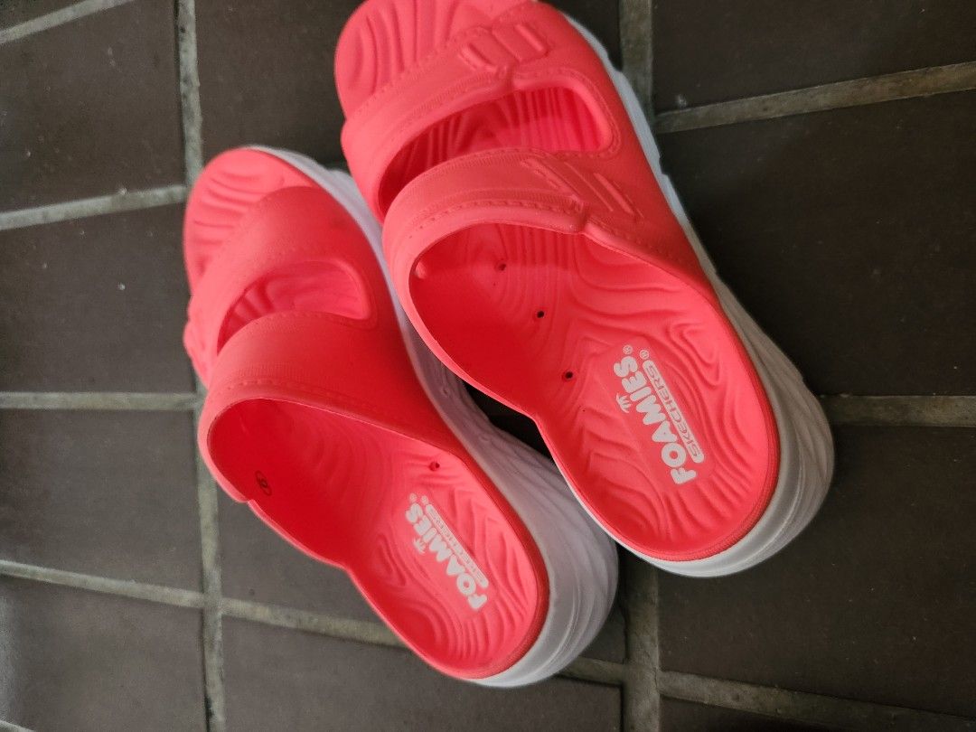 Skechers sandal Women s Fashion Footwear Sandals on Carousell