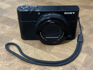 Sony Cybershot DSC-W180 10.1MP Digital Camera with 3x SteadyShot Stabilized  Zoom and 2.7-inch LCD Black
