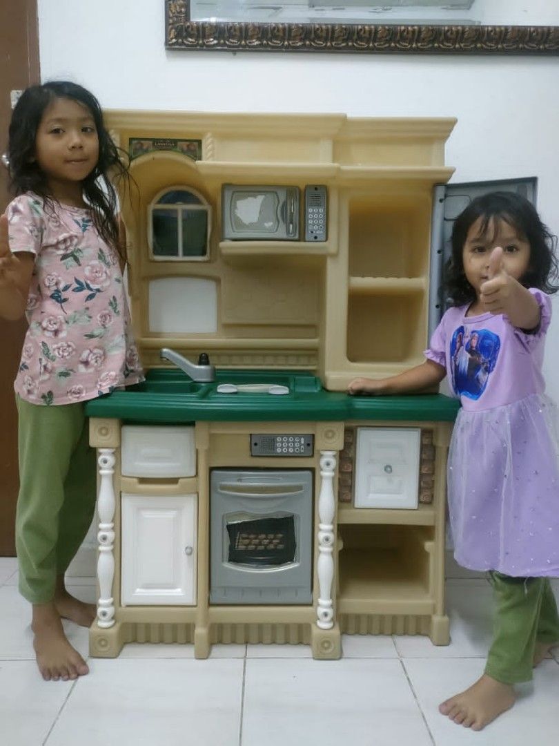 Step2 kitchen set hobbies toys toys games on carousell