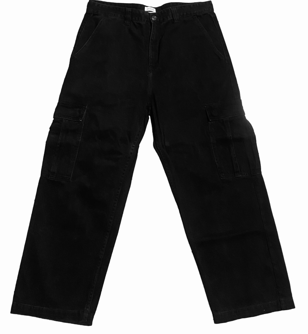 Super Baggy Black Cargo Pants, Men's Fashion, Bottoms, Jeans on Carousell