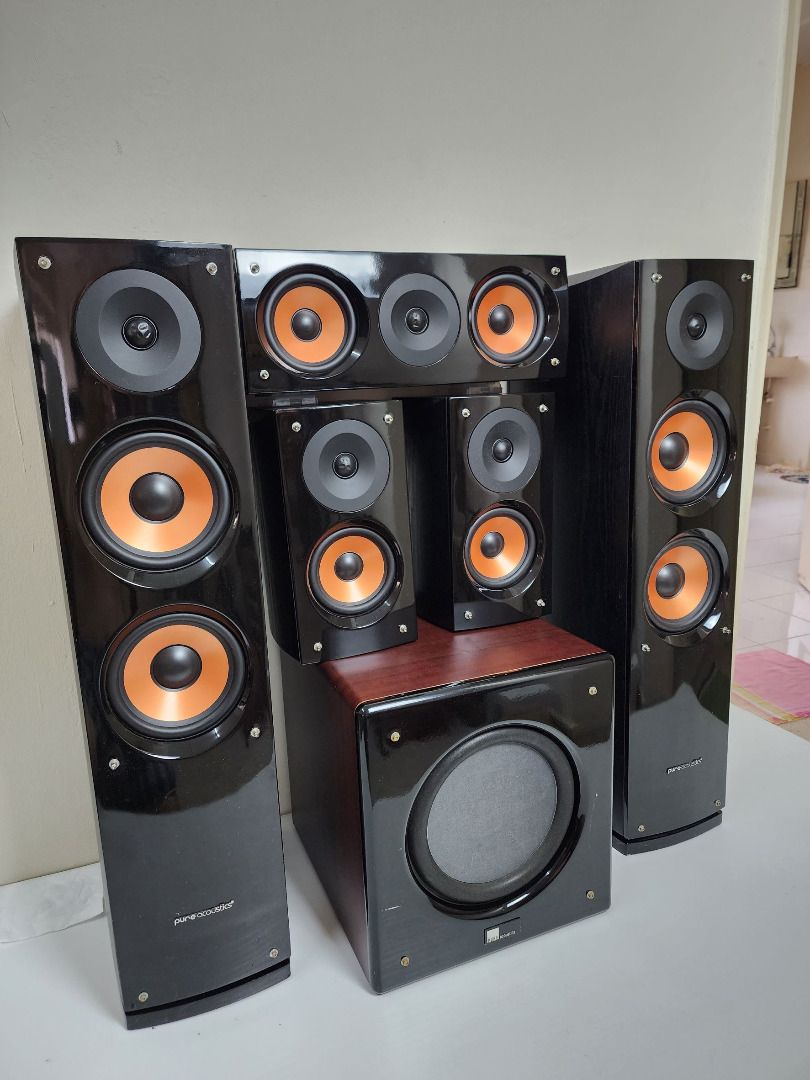 Pure acoustics music power center outlet