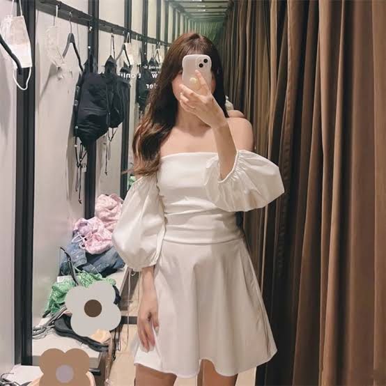 Super SALE Zara Off Shoulder Dress White, Women's Fashion, Dresses & Sets,  Dresses on Carousell