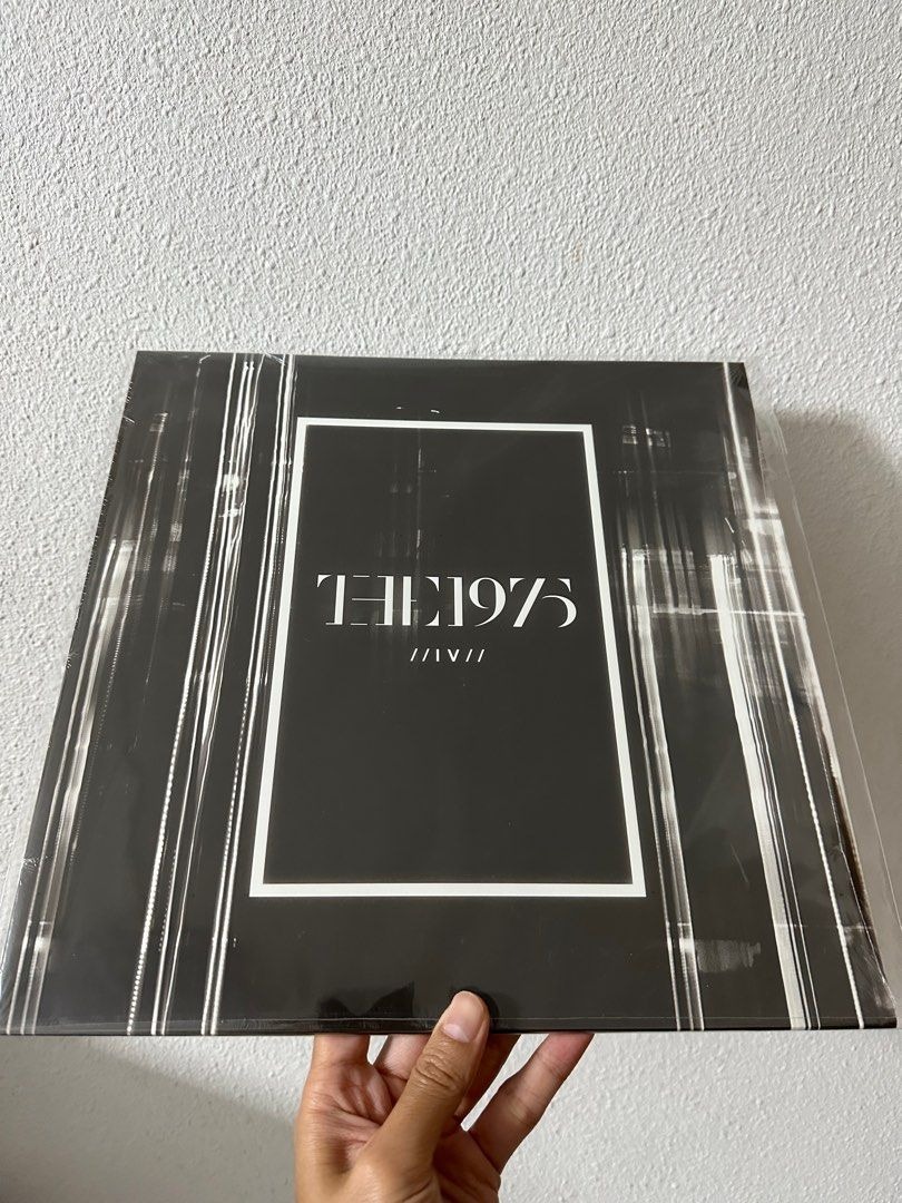 The 1975 - IV EP RSD 2015 LimitedClear Vinyl., Hobbies & Toys, Music &  Media, Vinyls on Carousell