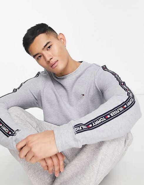 Tommy hilfiger side sale tape sweatshirt