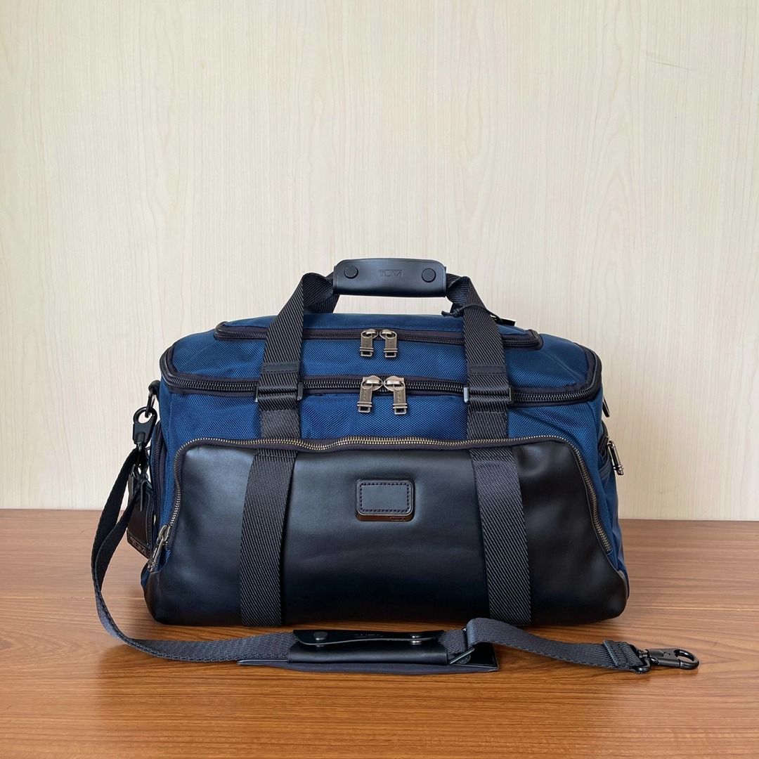 Mccoy gym bag top
