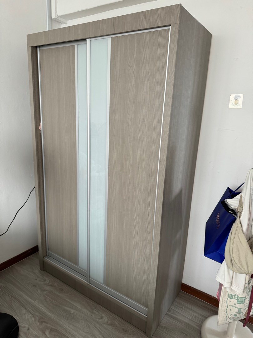 Used Wardrobe, Furniture & Home Living, Furniture, Shelves,