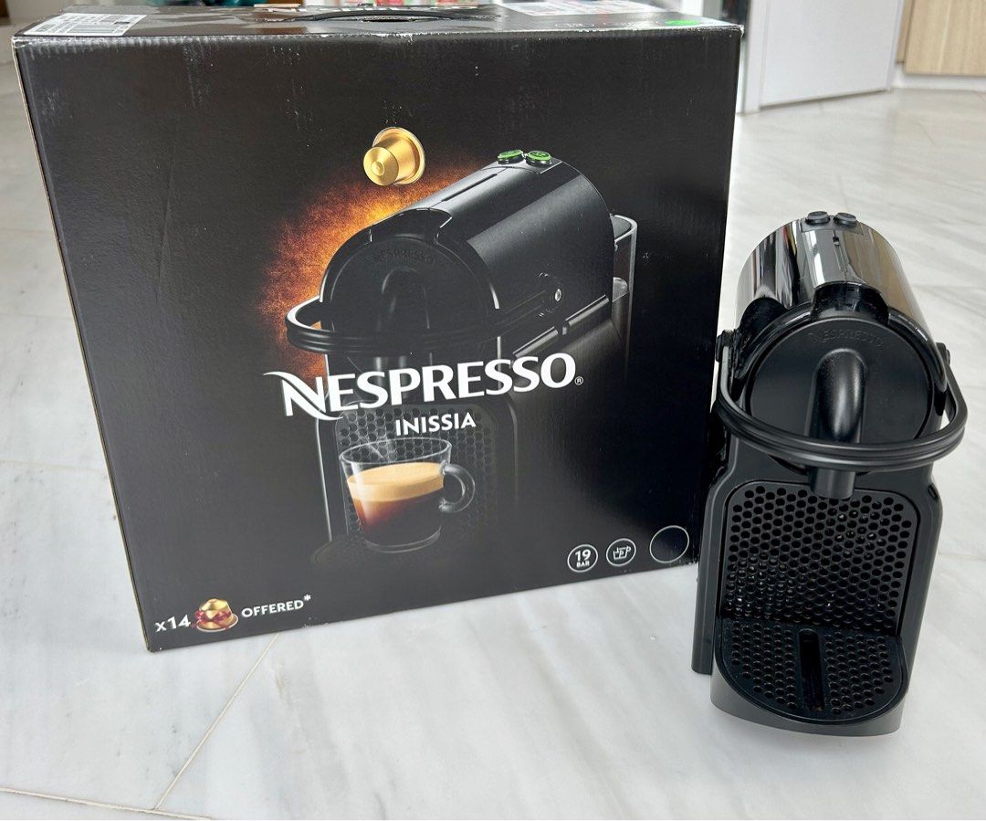 Value Bundle: Nespresso Inissia black + Aeroccino 3 + View Versilo capsule  dispenser + Origin cups (2x Lungo + 2x Espresso) + Descaling