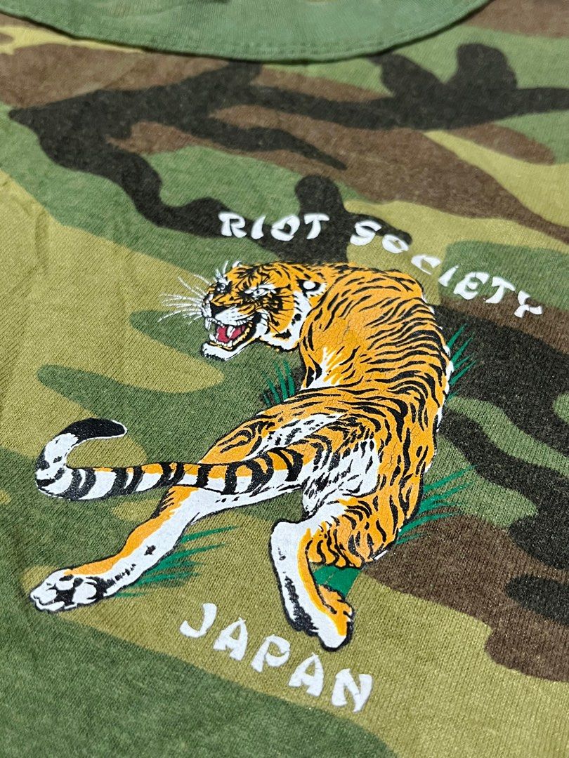 VINTAGE STYLE CAMOUFLAGE RIOT SOCIETY BRAND JAPAN MOTIF TIGER