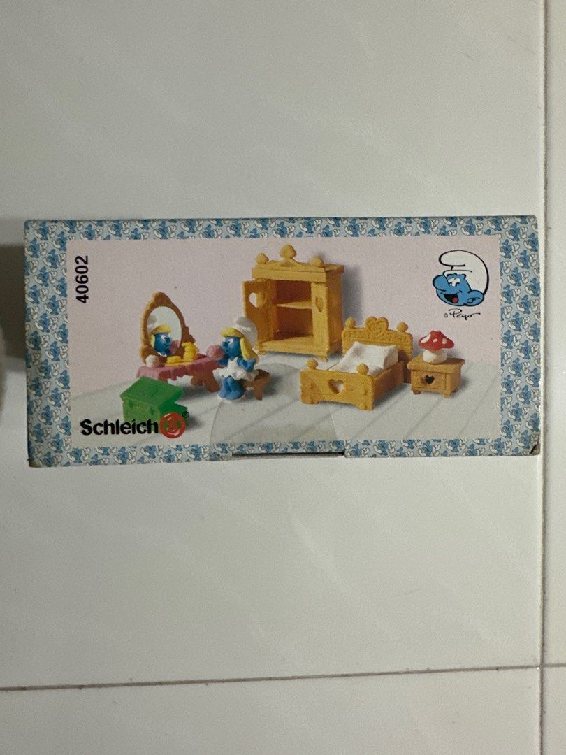Schleich Smurfs Playset main image 1