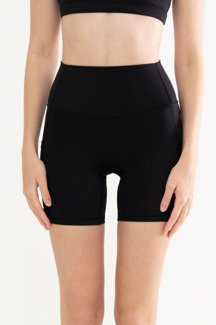 Vivre Allied Biker Shorts in Black size 2, Women's Fashion