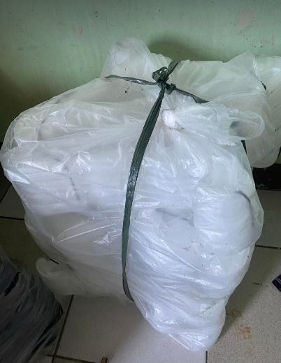 WHITE HANGER PLASTIC MED/LARGE (Category: Laundry Baskets) located in Quezon City. Submitted by uno_store (Listing ID 1263040707, Image 2). Description: ‼️ ‼️ 🔥 GRAND SUPER SALE 🔥 ‼️ ‼️ PANG NEGOSYO DEALS Open for wholesale/Retail/Suppliers/Distributors B I G ✅ D I S C O U N T ✅ F O R ✅ B U L K ✅ O R D E R S 💯 % 💯 % 💯 % 💯 % 💯 % 💯 % ✅ white & black hanger ✅ med P 940/bundle - 144 pcs large P 990/bundle - 144 pcs ✅ also available: wooden ha