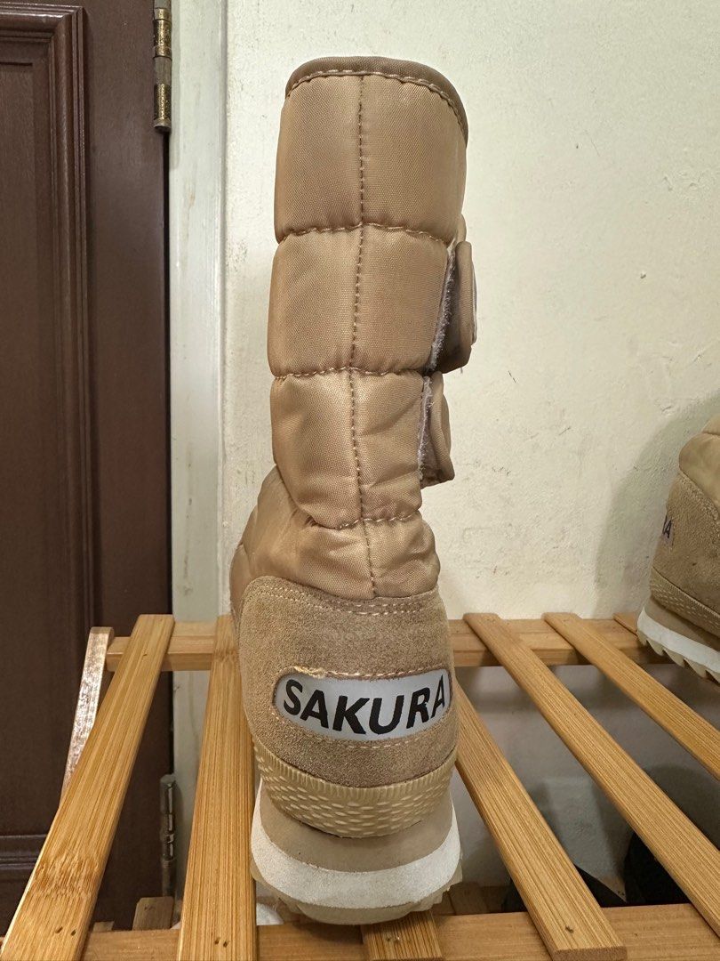 Sakura deals snow boots