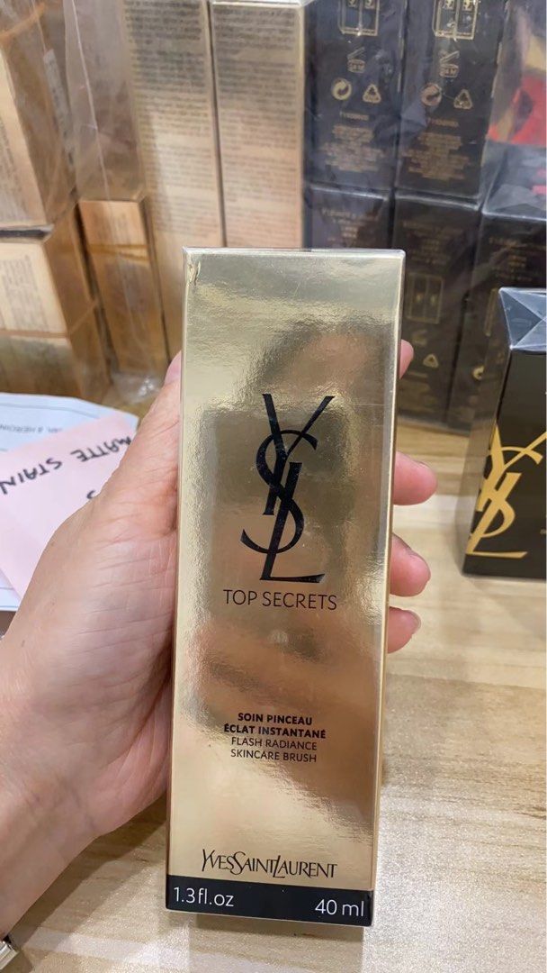 YSL Yves Saint Laurent Top Secrets Flash Radiance Skincare Brush 40ml