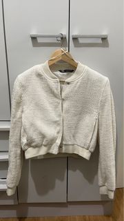 (Category: ) located in . Submitted by cdcloset (Listing ID 1263096405, Image 1). Description: .