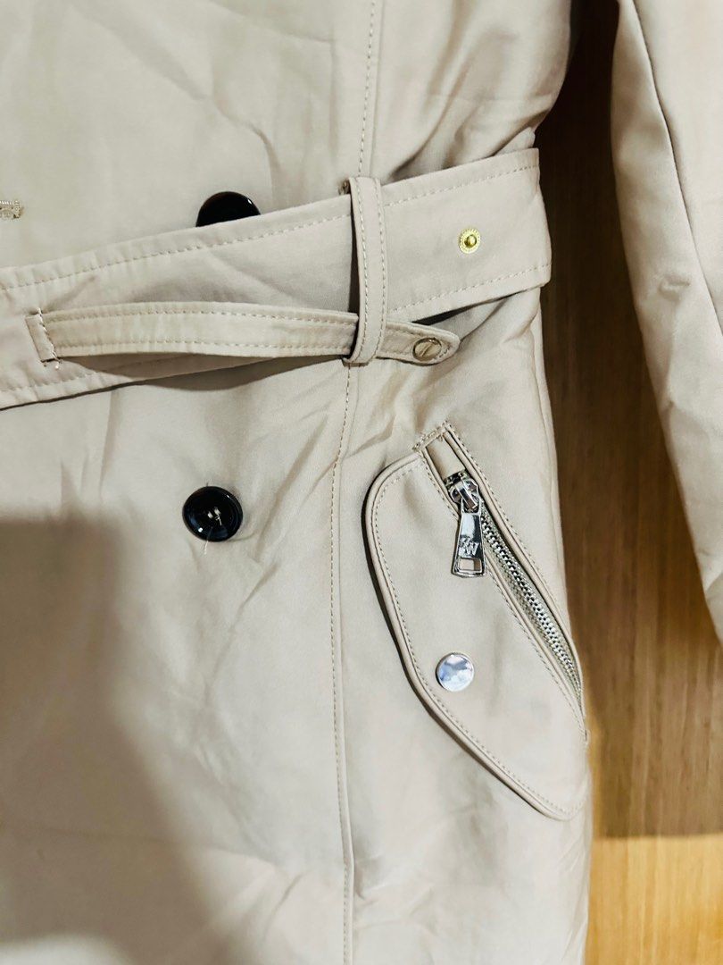 Zara coat with pockets and belt top