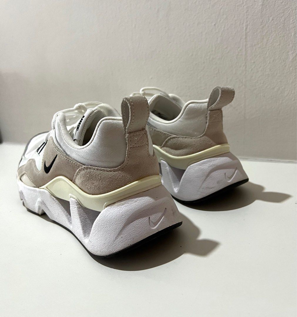 38 mailed Nike RYZ 365 Womens US 7.5 EUR 38.5