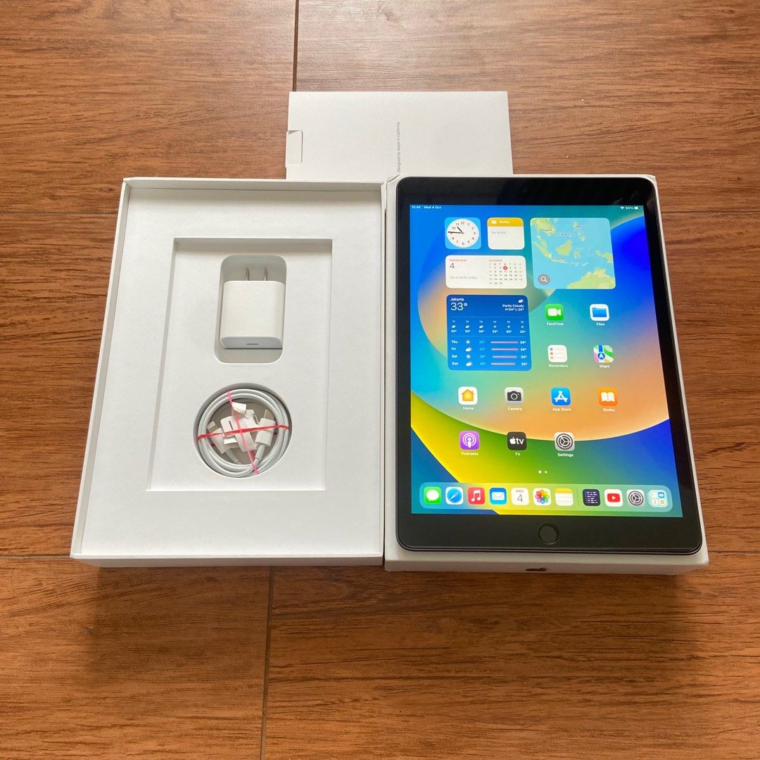 #437 iPad 9 MK2K3 GREY 64gb wifi sd april 2024, Telepon Seluler ...